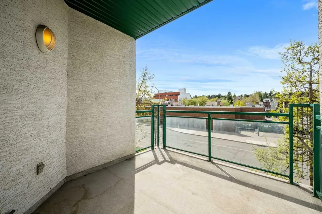1514 11 Street SW Calgary AB T2R 1G9