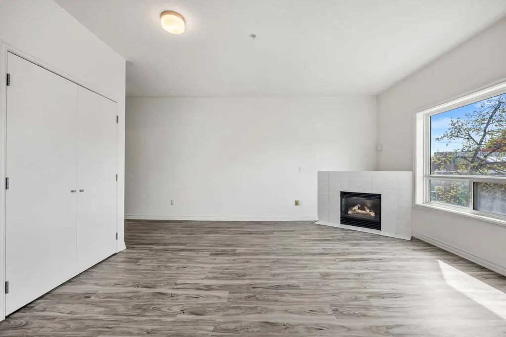 1514 11 Street SW Calgary AB T2R 1G9
