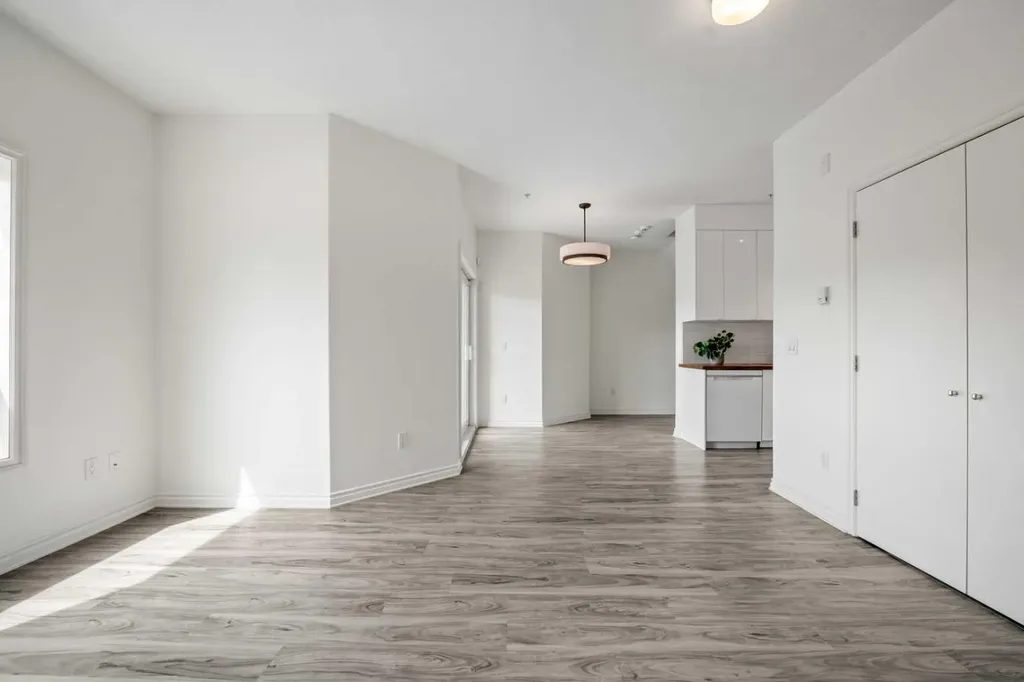 1514 11 Street SW Calgary AB T2R 1G9