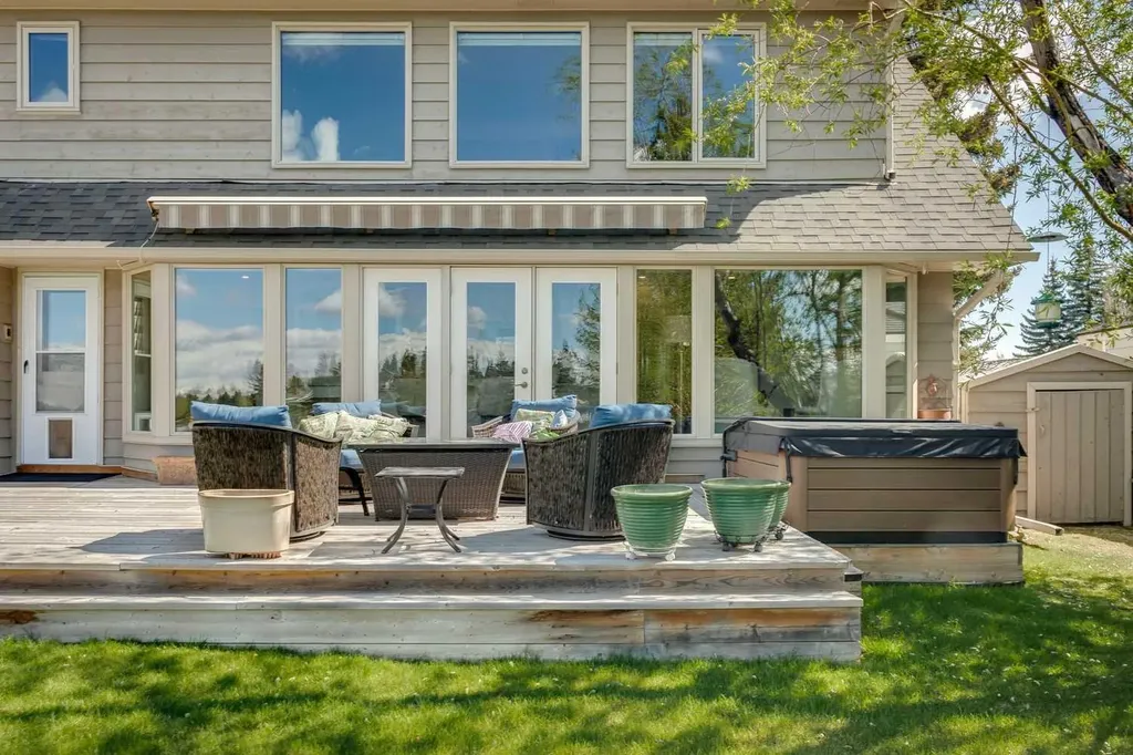 947 Lake Placid Drive SE Calgary AB T2J 4C4
