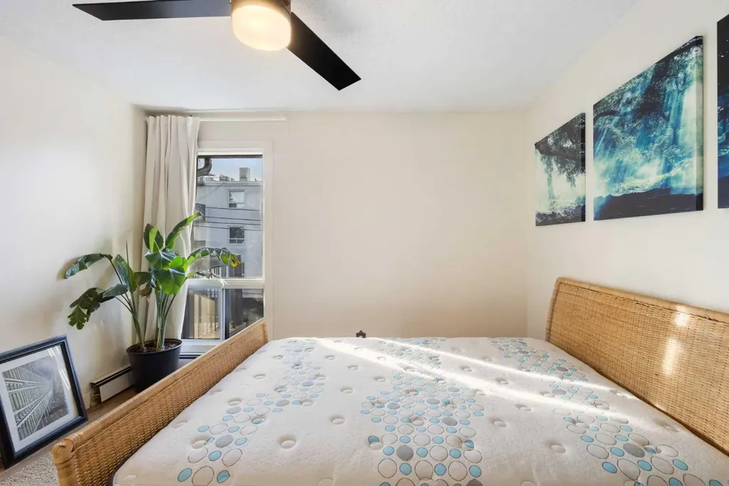 2611 15a Street SW Calgary AB T2T 4C1