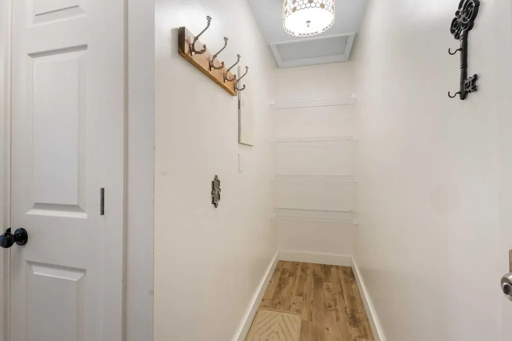 2611 15a Street SW Calgary AB T2T 4C1