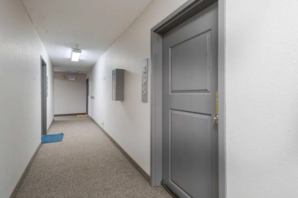 2611 15a Street SW Calgary AB T2T 4C1