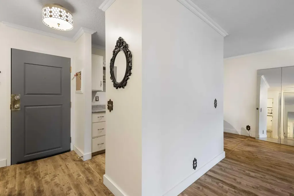 2611 15a Street SW Calgary AB T2T 4C1