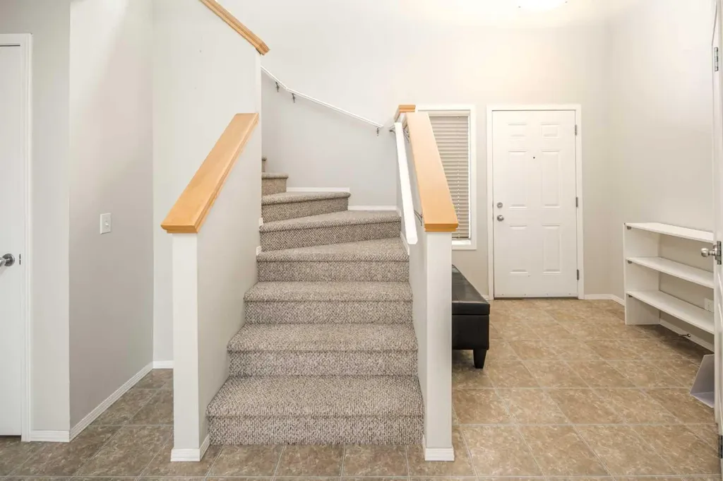 96 Panamount Manor NW Calgary AB T3K 6H7