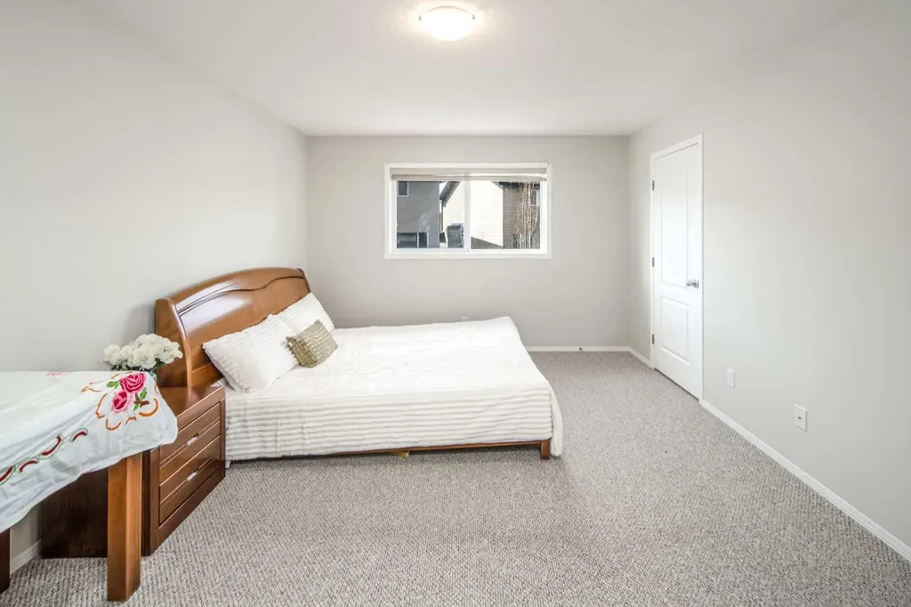96 Panamount Manor NW Calgary AB T3K 6H7