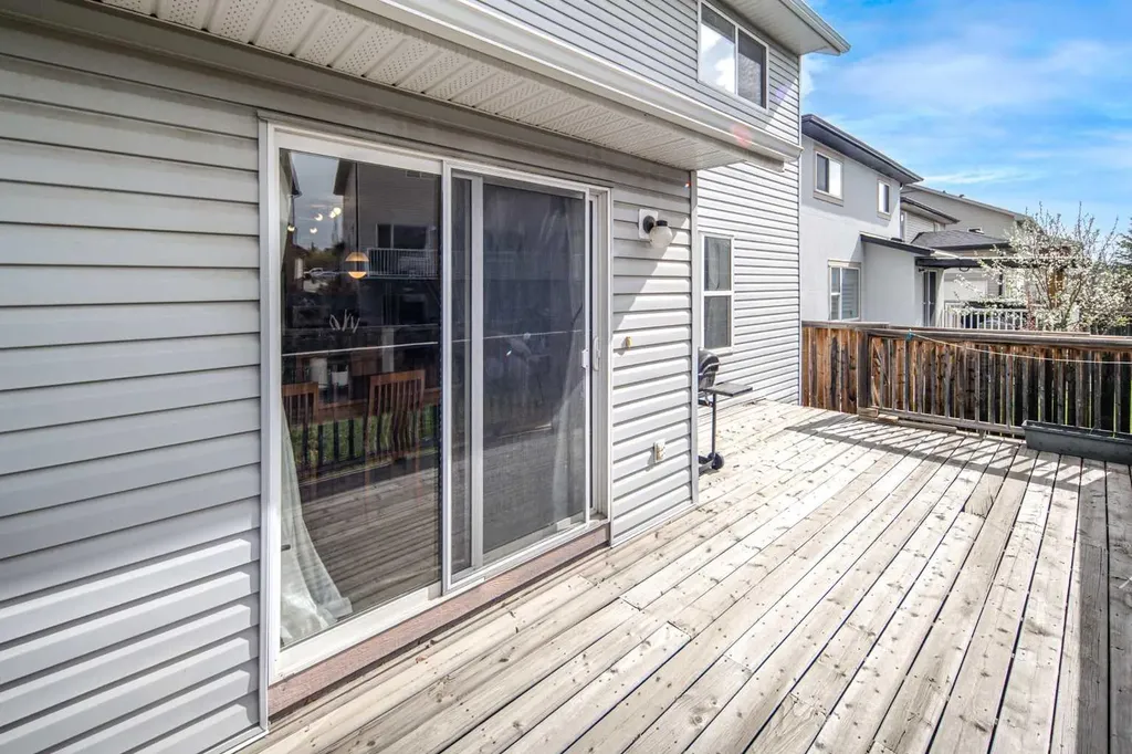 96 Panamount Manor NW Calgary AB T3K 6H7