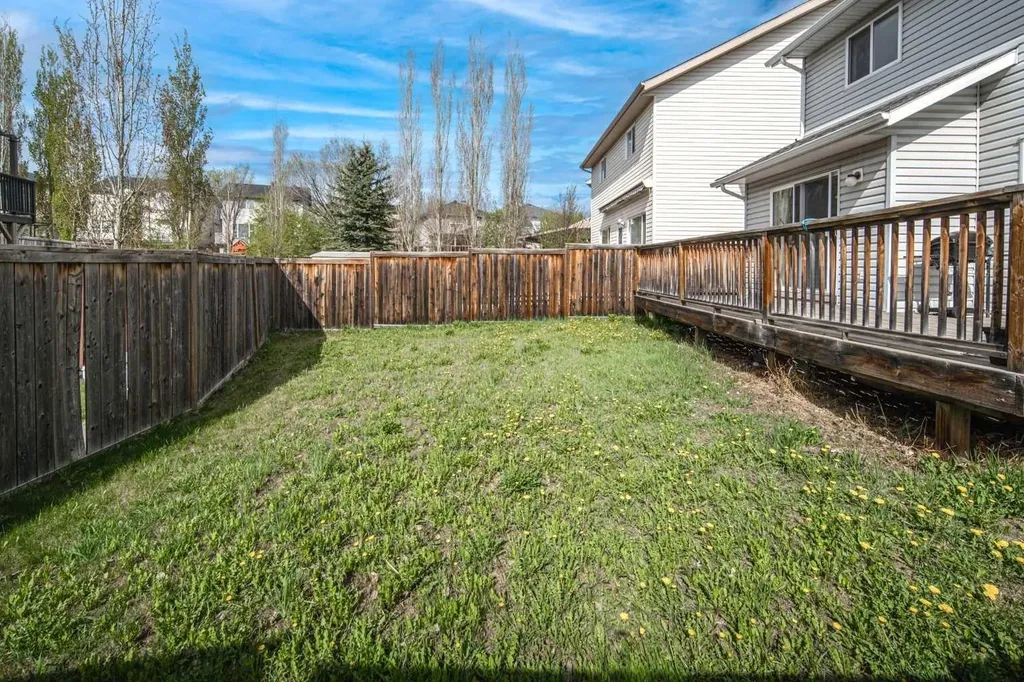 96 Panamount Manor NW Calgary AB T3K 6H7