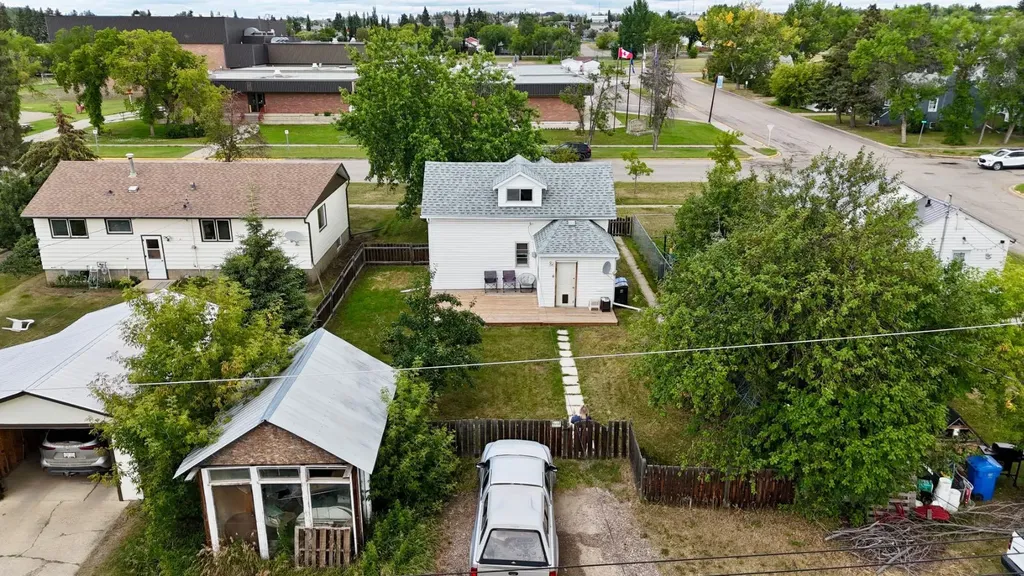 11205 103 Avenue Fairview AB T0H 1L0