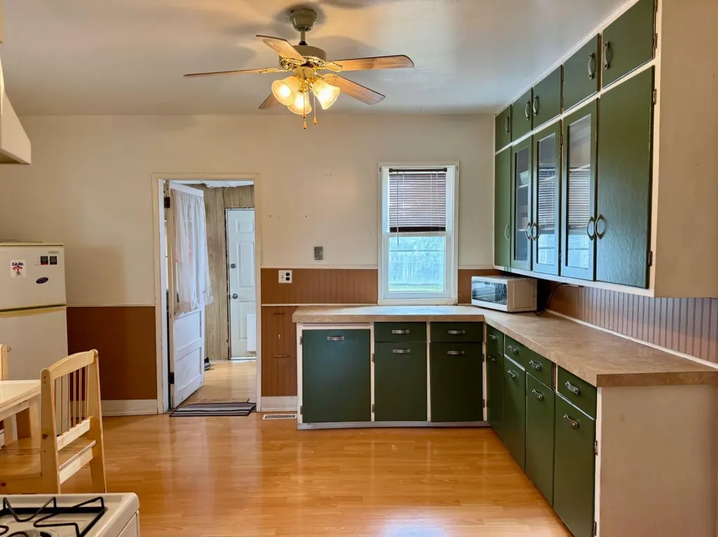 11205 103 Avenue Fairview AB T0H 1L0