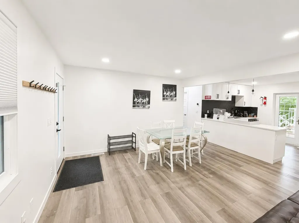 1317 17 Avenue S Lethbridge AB T1K 1A3