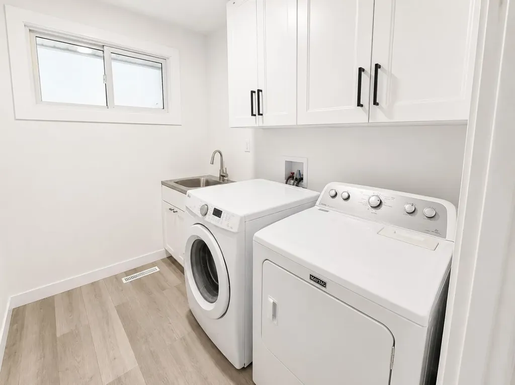 1317 17 Avenue S Lethbridge AB T1K 1A3