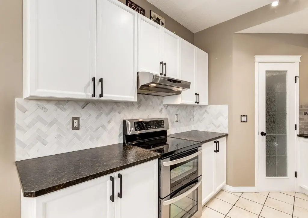 124 Copperfield Green SE Calgary AB T2Z 4T9