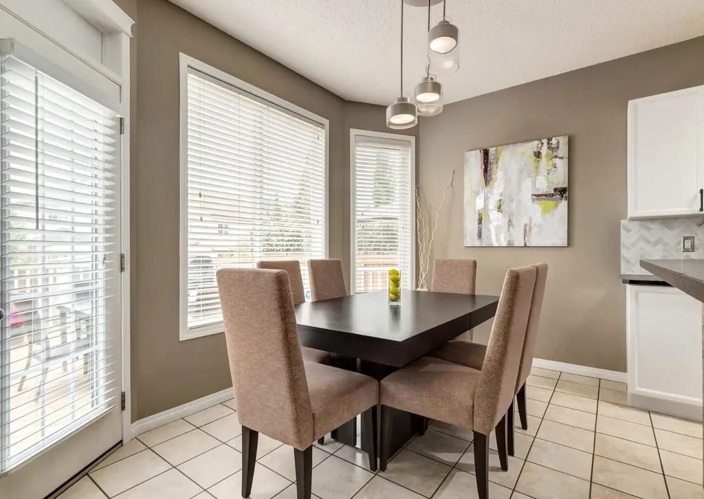 124 Copperfield Green SE Calgary AB T2Z 4T9