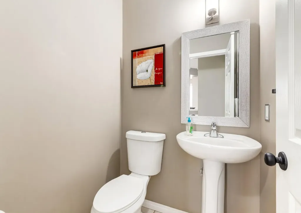 124 Copperfield Green SE Calgary AB T2Z 4T9