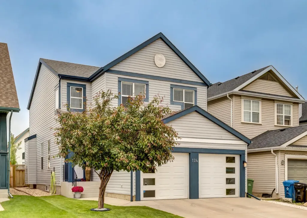 124 Copperfield Green SE Calgary AB T2Z 4T9