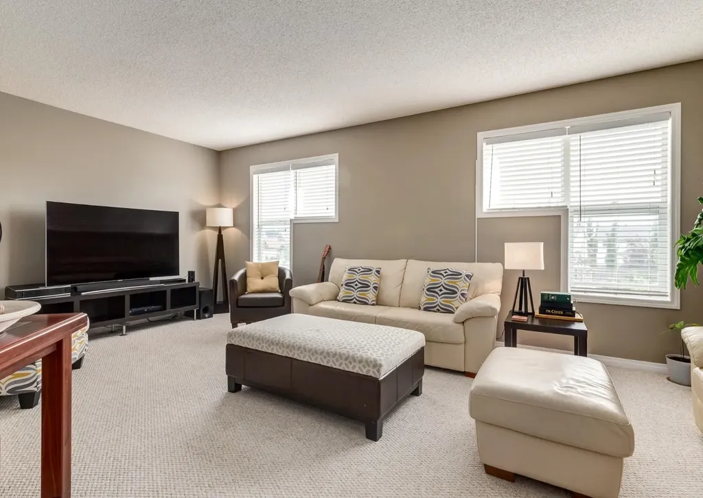 124 Copperfield Green SE Calgary AB T2Z 4T9