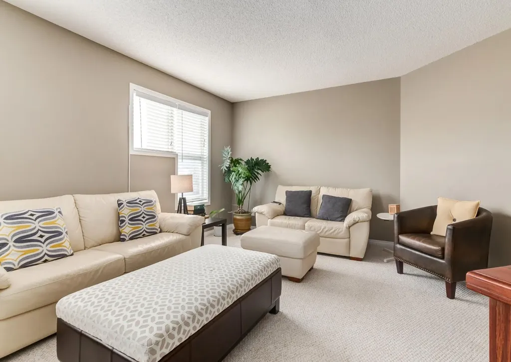 124 Copperfield Green SE Calgary AB T2Z 4T9
