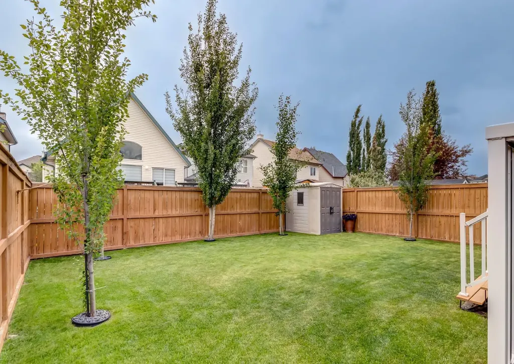 124 Copperfield Green SE Calgary AB T2Z 4T9