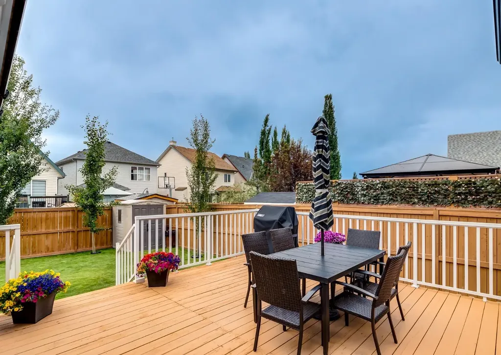124 Copperfield Green SE Calgary AB T2Z 4T9