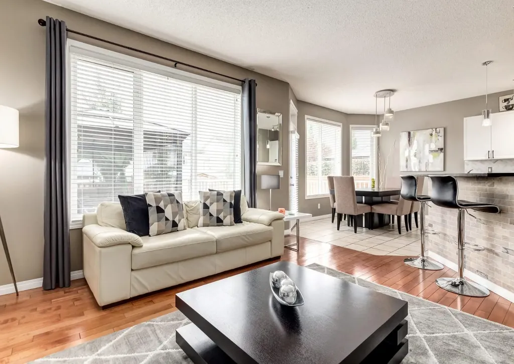 124 Copperfield Green SE Calgary AB T2Z 4T9