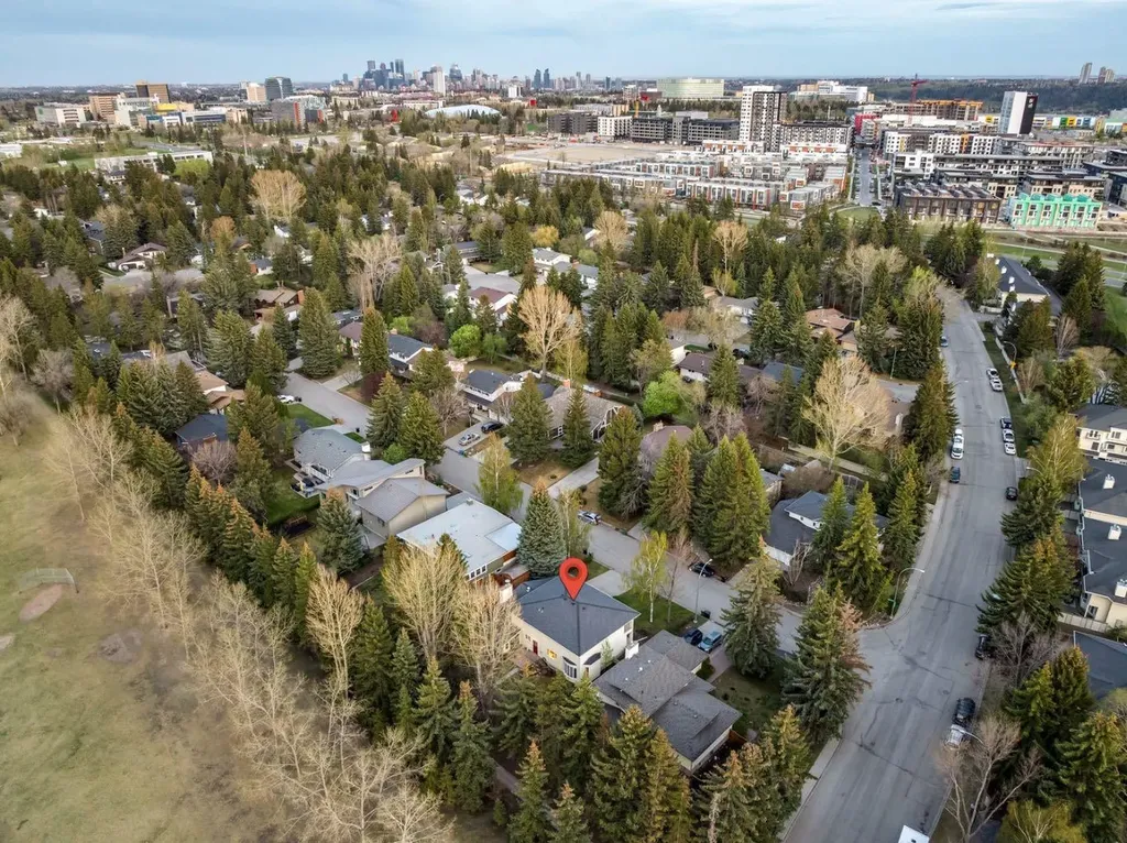 40 Varston Place NW Calgary AB T3A 0B7