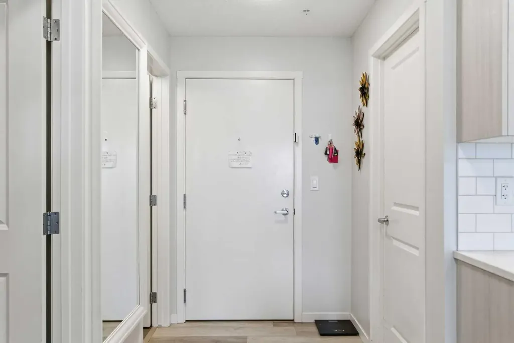 33 Carringham Gate NW Calgary AB T3P 2H6