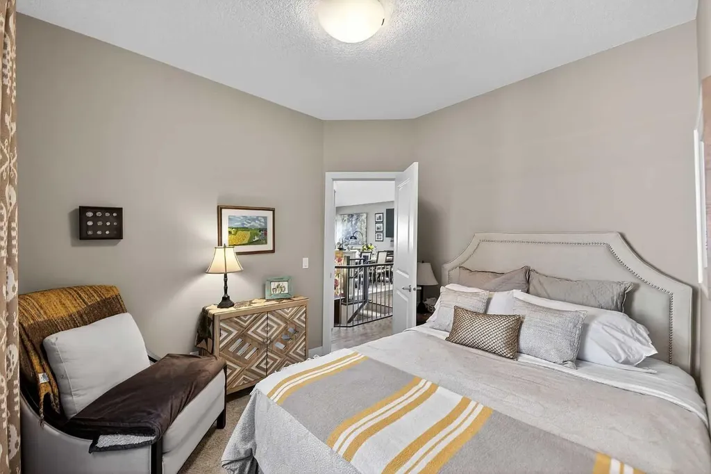 43 Cortina Villas SW Calgary AB T3H 0W8