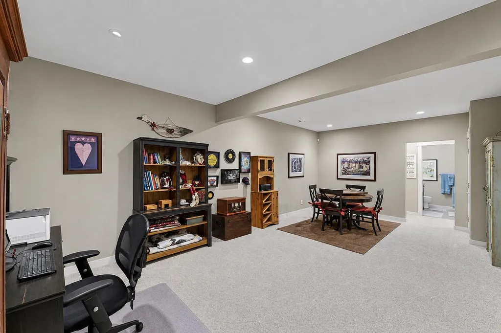 43 Cortina Villas SW Calgary AB T3H 0W8