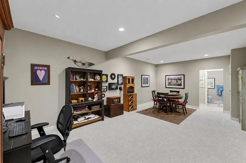 43 Cortina Villas SW Calgary AB T3H 0W8