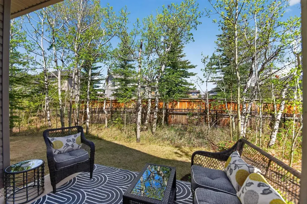 43 Cortina Villas SW Calgary AB T3H 0W8
