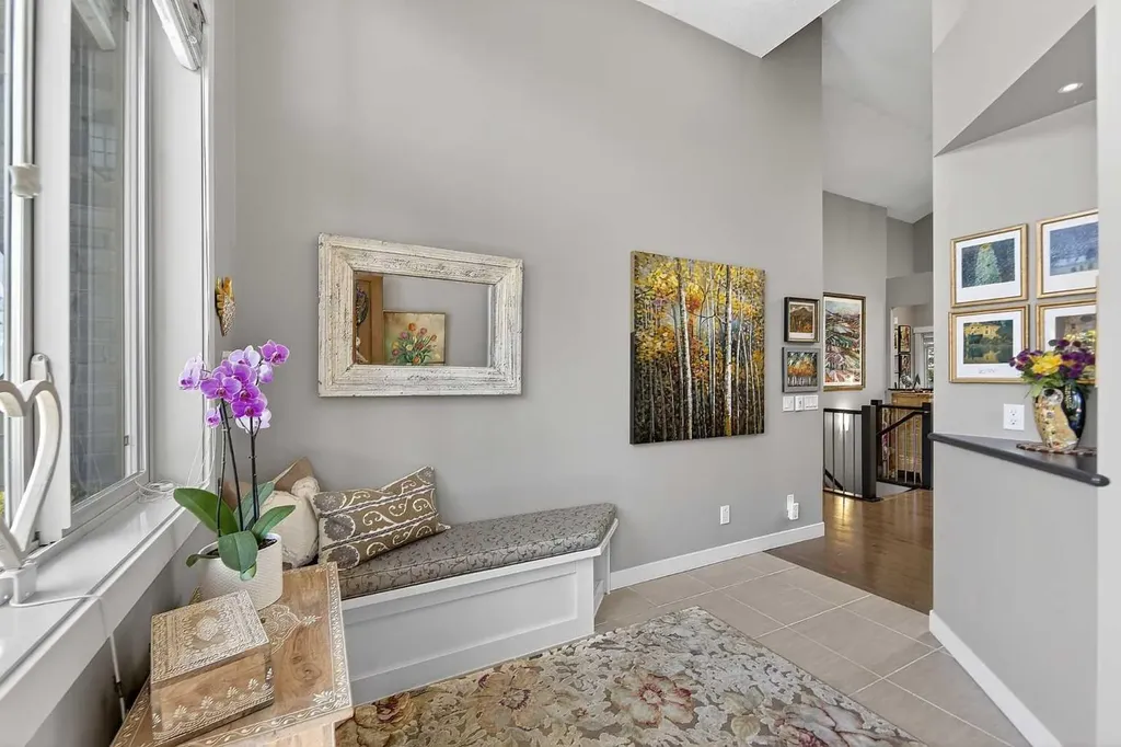 43 Cortina Villas SW Calgary AB T3H 0W8