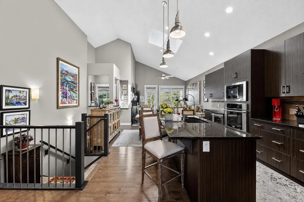 43 Cortina Villas SW Calgary AB T3H 0W8