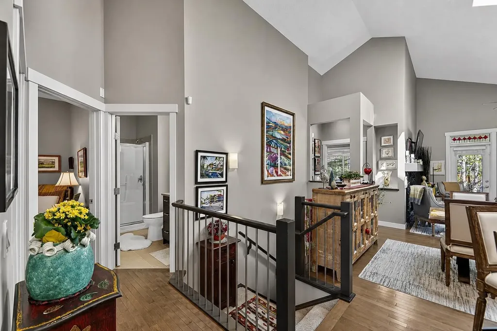 43 Cortina Villas SW Calgary AB T3H 0W8