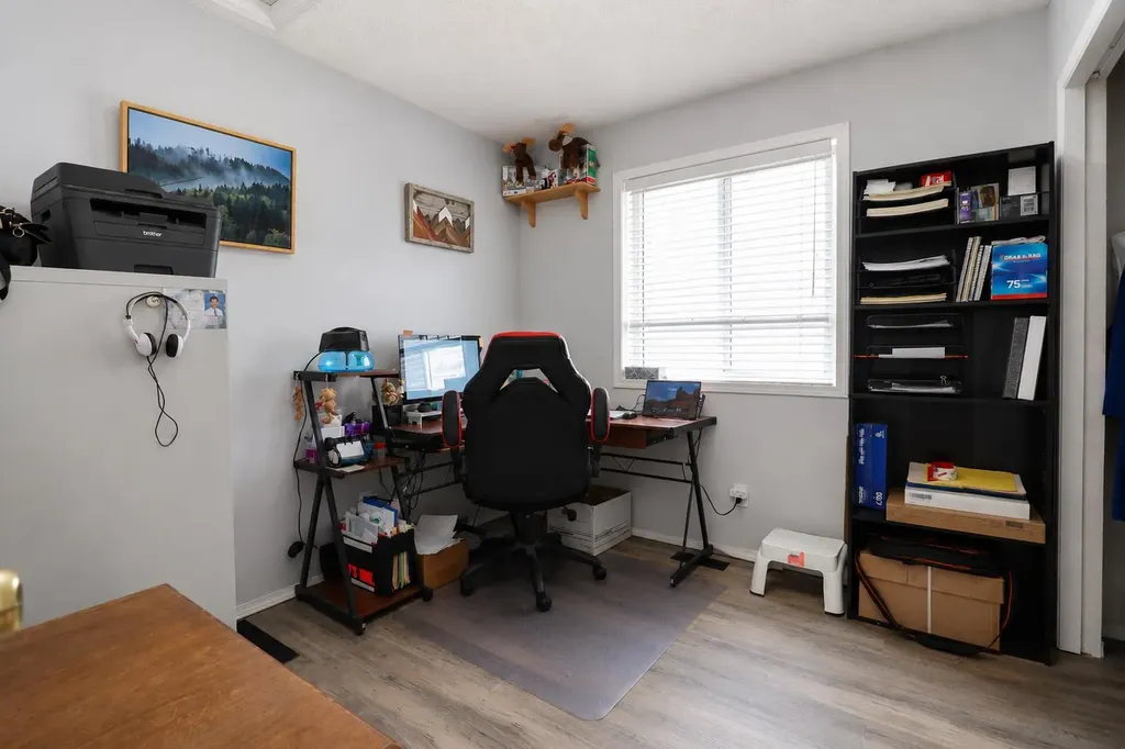 11329 92b Street Grande Prairie AB T8V 7E9