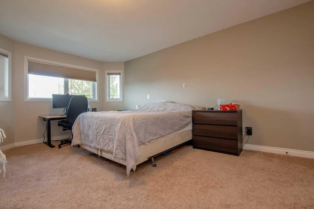 7013 115 Street Grande Prairie AB T8W 0E8