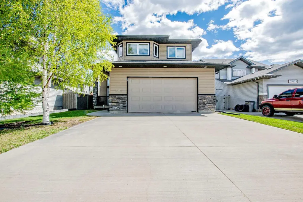 7013 115 Street Grande Prairie AB T8W 0E8