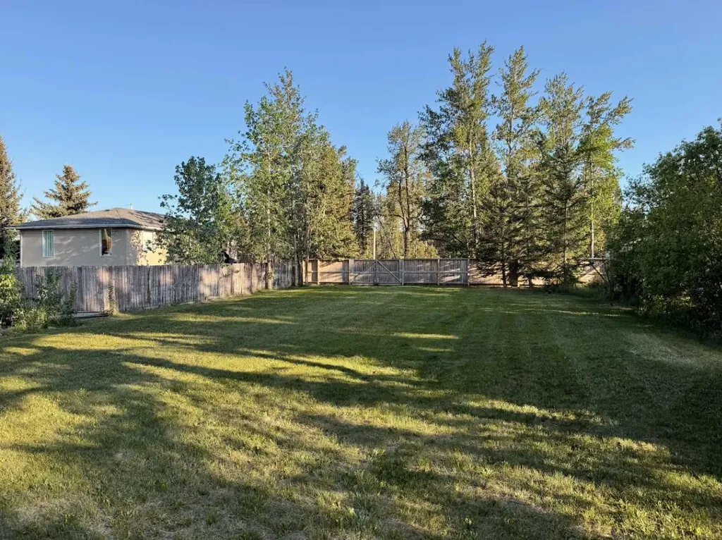 987 1 Avenue Sundre AB T0M 1X0