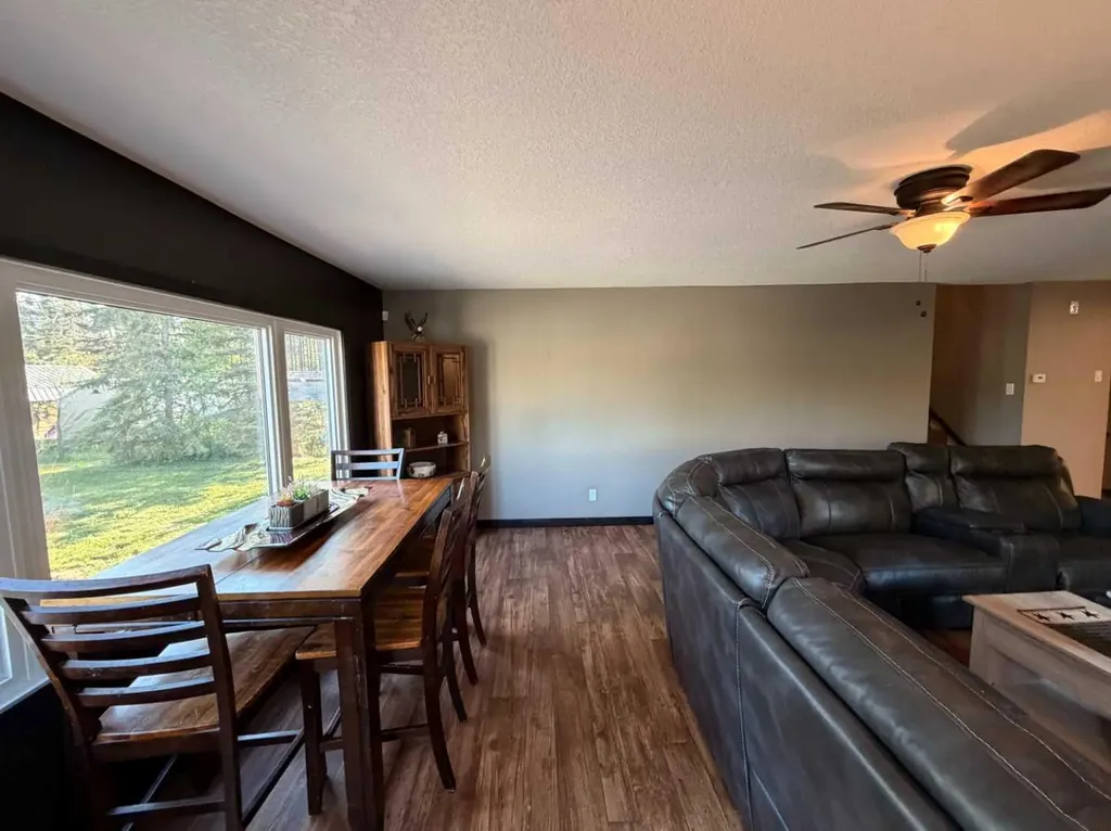 987 1 Avenue Sundre AB T0M 1X0