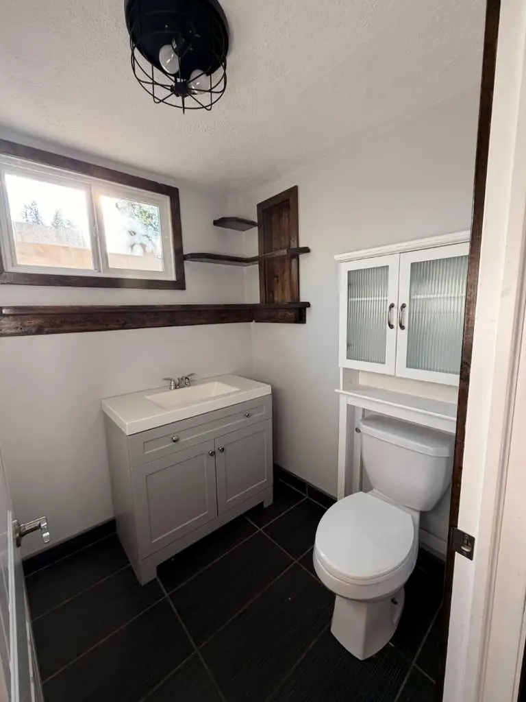 987 1 Avenue Sundre AB T0M 1X0