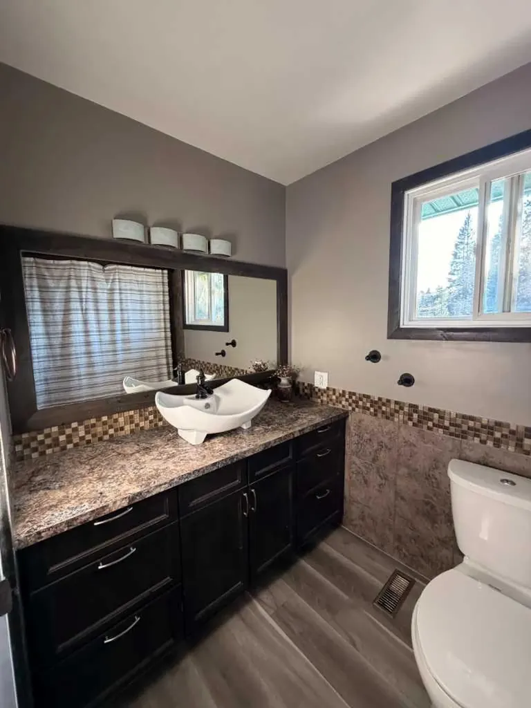 987 1 Avenue Sundre AB T0M 1X0