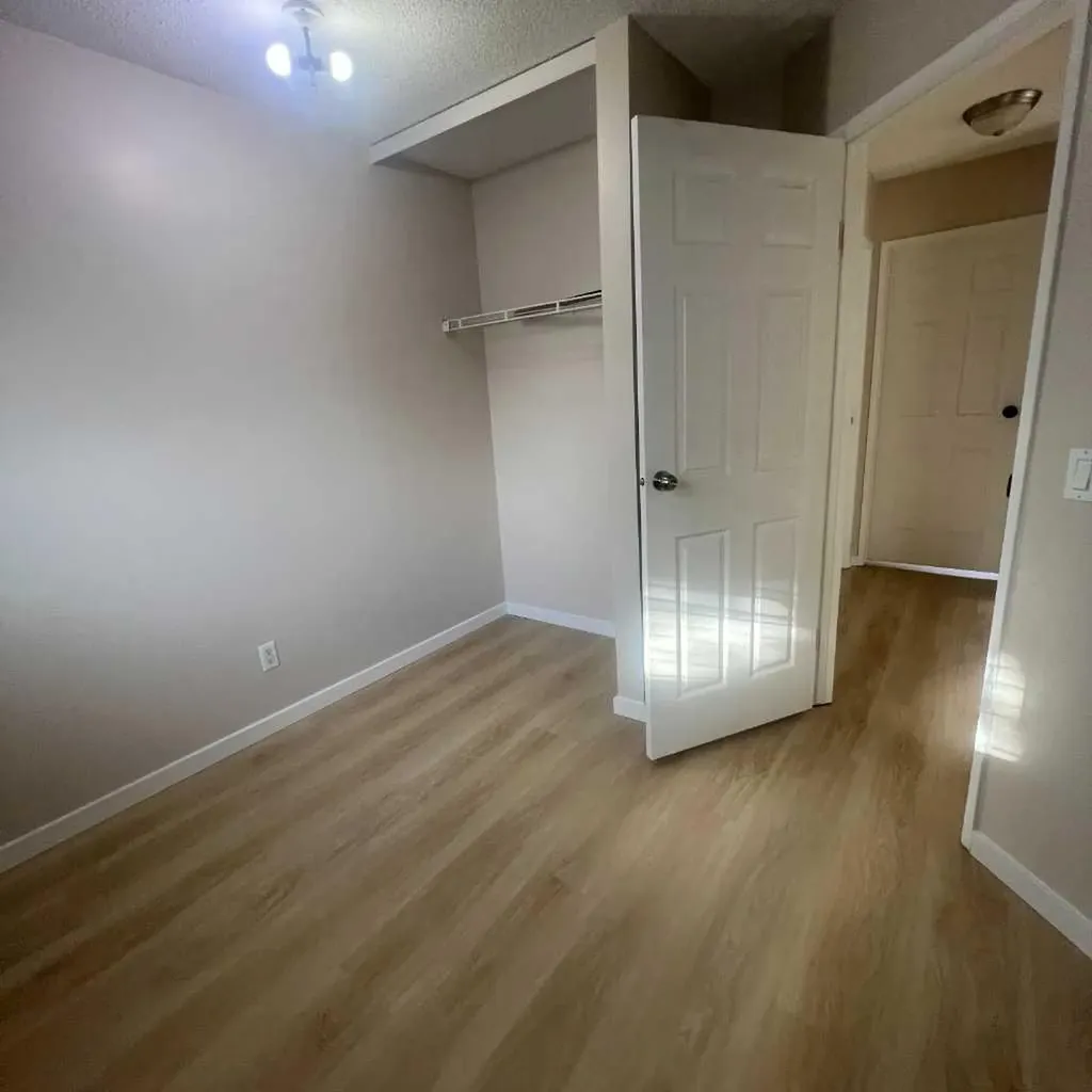 140 Martindale Boulevard NE Calgary AB t3j2x5
