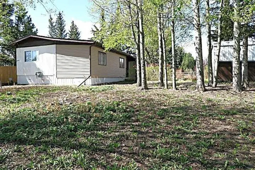 207 4 Street NW Sundre AB T0M 1X0