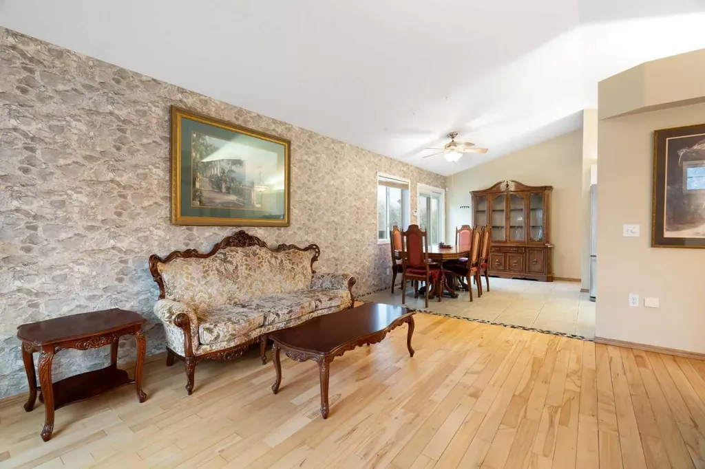 38 Hidden Spring Circle NW Calgary AB T3A 5H3