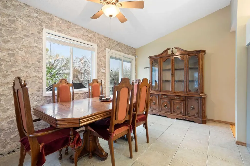 38 Hidden Spring Circle NW Calgary AB T3A 5H3
