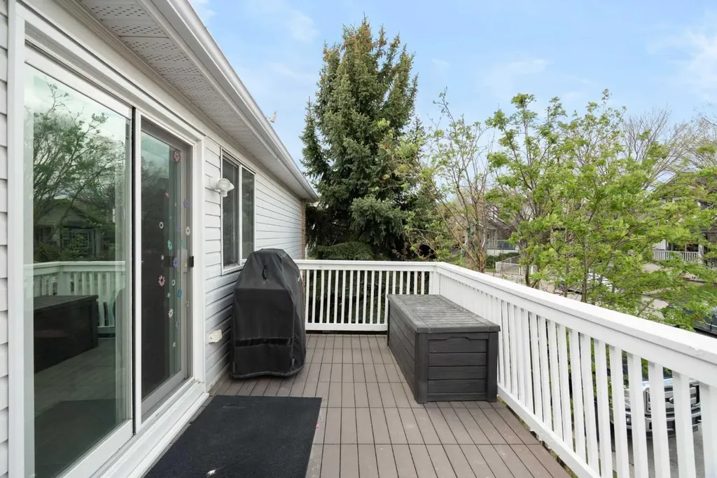 38 Hidden Spring Circle NW Calgary AB T3A 5H3