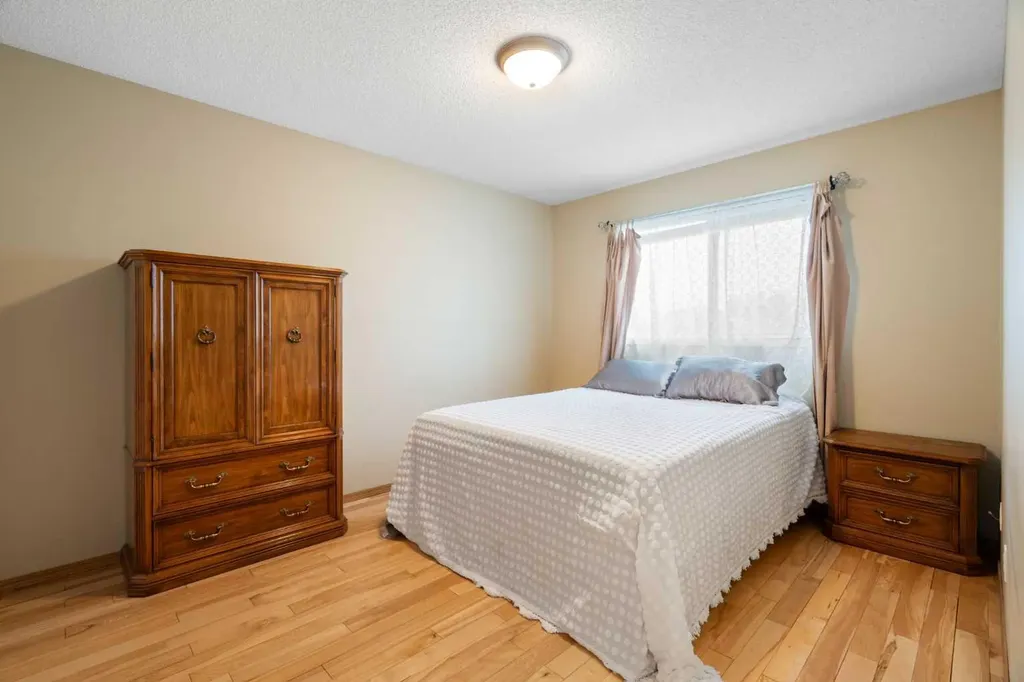 38 Hidden Spring Circle NW Calgary AB T3A 5H3