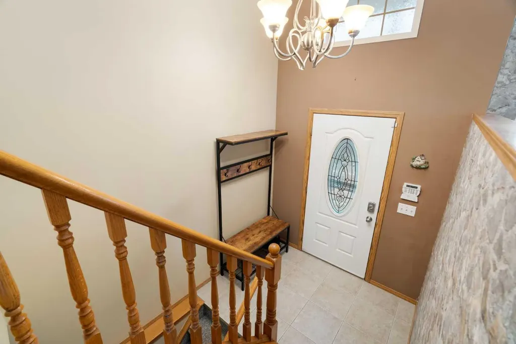 38 Hidden Spring Circle NW Calgary AB T3A 5H3