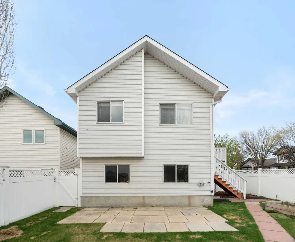 38 Hidden Spring Circle NW Calgary AB T3A 5H3