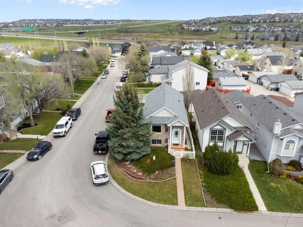 38 Hidden Spring Circle NW Calgary AB T3A 5H3